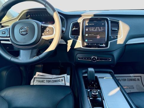 Used 2024 Volvo XC90 B5 Core w/ Climate Package image 20
