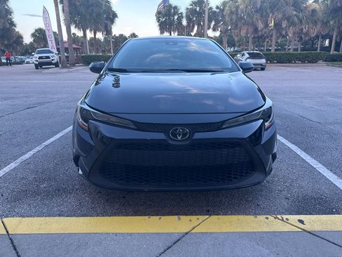 Used 2021 Toyota Corolla L FWD image 3