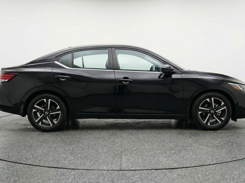 Used 2025 Nissan Sentra SV FWD image 11