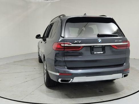 Used 2022 BMW X7 xDrive40i w/ Premium Package image 4