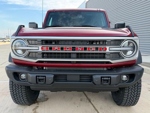 New 2026 Ford Bronco Outer Banks w/ Sasquatch Package AWD/4WD image 4