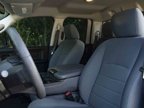 Used 2019 RAM 1500 Tradesman w/ Chrome Plus Package RWD image 16