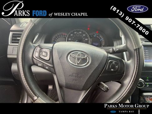 Used 2015 Toyota Camry LE FWD image 9