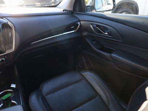 Used 2020 Chevrolet Traverse Premier w/ Redline Edition image 22