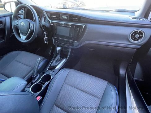 Used 2017 Toyota Corolla SE w/ Carpet Mat Package (TMS) FWD image 16