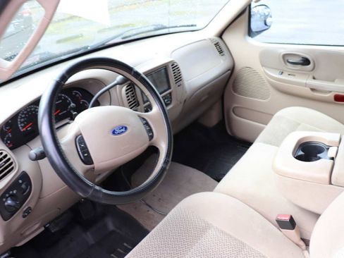 Used 2003 Ford F150 XLT image 10