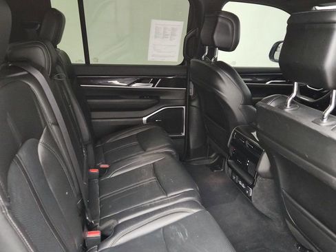 Used 2023 Jeep Wagoneer 4WD w/ Premium Group I image 22