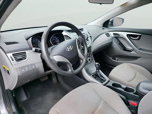 Used 2016 Hyundai Elantra SE FWD image 7