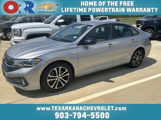 Used 2023 Volkswagen Jetta Sport image 1