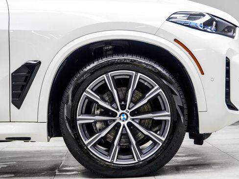Used 2026 BMW X5 xDrive40i AWD/4WD image 7