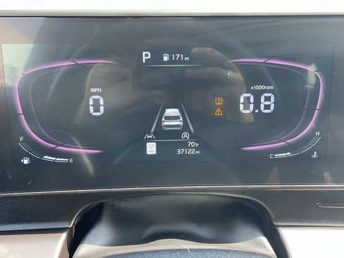 Used 2025 Kia Sportage EX FWD image 20