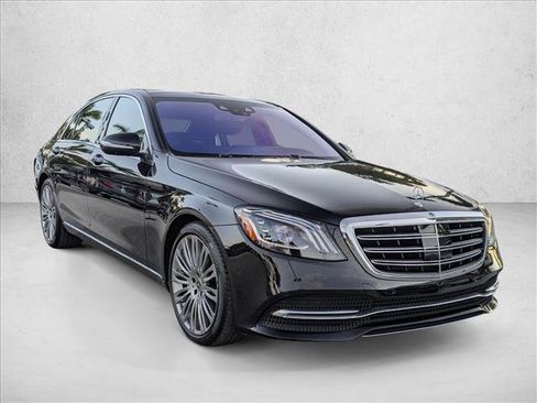 Used 2019 Mercedes-Benz S 560 Sedan image 3