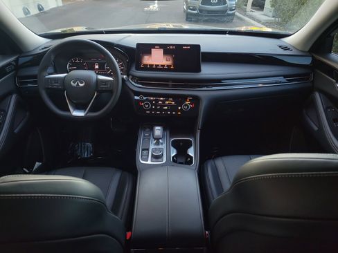 Certified 2025 INFINITI QX60 Pure image 12