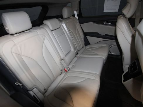 Used 2016 Lincoln MKX Reserve w/ Driver Assistance Package image 27