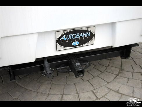 Used 2022 Ford E-450 and Econoline 450 Super Duty w/ Motorhome Prep Package RWD image 11