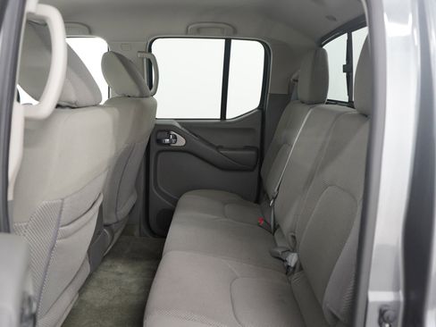Used 2017 Nissan Frontier SV image 20