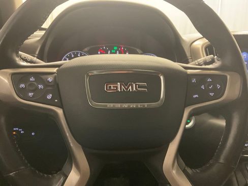 Used 2020 GMC Terrain Denali w/ GMC Pro Grade Package AWD/4WD image 18