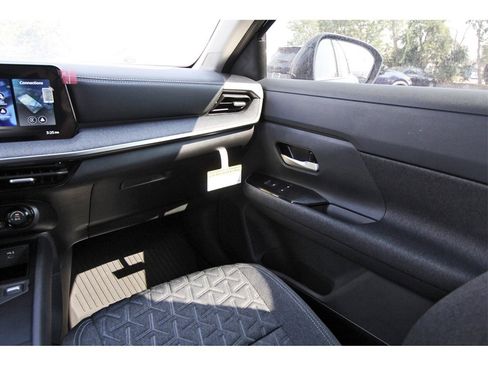 New 2026 Nissan Kicks SV image 10