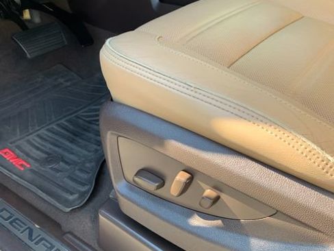 Certified 2019 GMC Sierra 2500 Denali w/ Duramax Plus Package AWD/4WD image 20