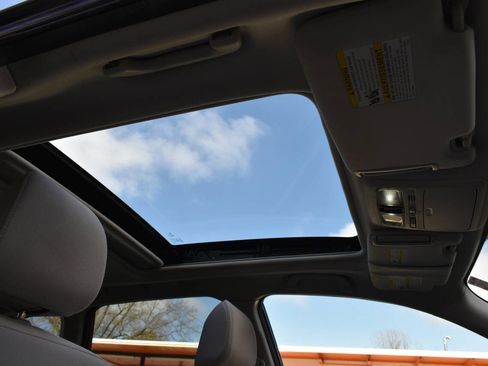 Used 2018 Subaru Forester 2.5i Premium w/ All-Weather Package image 27