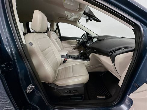 Used 2019 Ford Escape Titanium AWD/4WD image 27