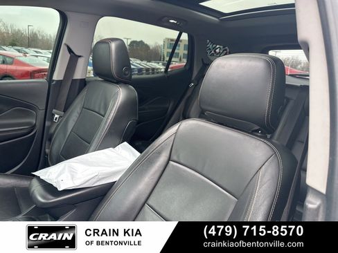 Used 2019 GMC Terrain SLT w/ Preferred Package image 18