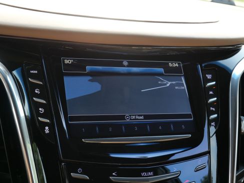 Used 2018 Cadillac Escalade Platinum AWD/4WD image 24