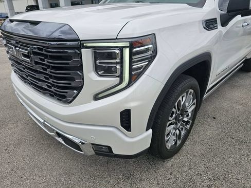 Used 2024 GMC Sierra 1500 Denali Ultimate AWD/4WD image 15