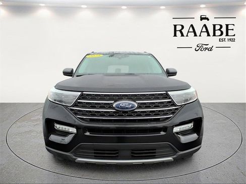 Used 2023 Ford Explorer XLT w/ Equipment Group 202A image 2
