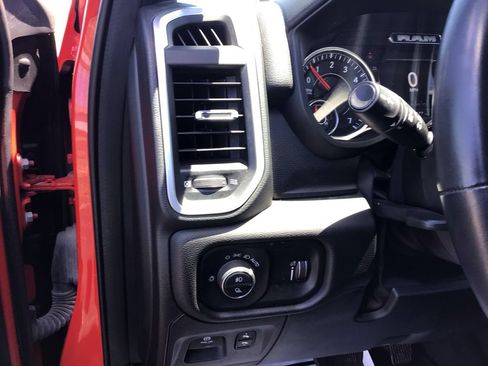Used 2023 RAM 1500 Big Horn AWD/4WD image 17