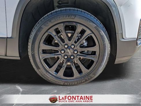 Certified 2023 GMC Acadia SLT w/ Elevation Edition AWD/4WD image 33