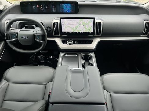 New 2027 Ford Expedition Max Active RWD image 2