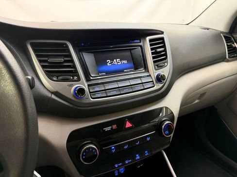 Used 2016 Hyundai Tucson SE w/ Option Group 02 FWD image 13