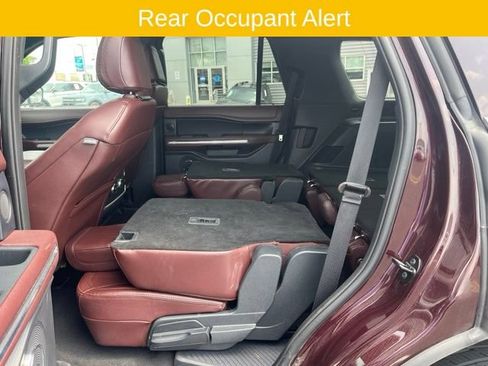 Used 2024 Ford Expedition Limited AWD/4WD image 10