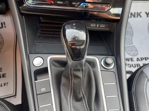 New 2025 Volkswagen Jetta SE image 12