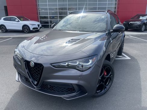 New 2024 Alfa Romeo Stelvio Quadrifoglio image 33