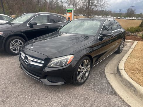 Used 2016 Mercedes-Benz C 300 Sedan image 3