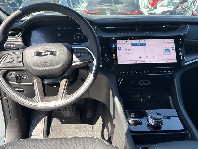 Used 2026 Jeep Grand Cherokee Limited AWD/4WD image 8