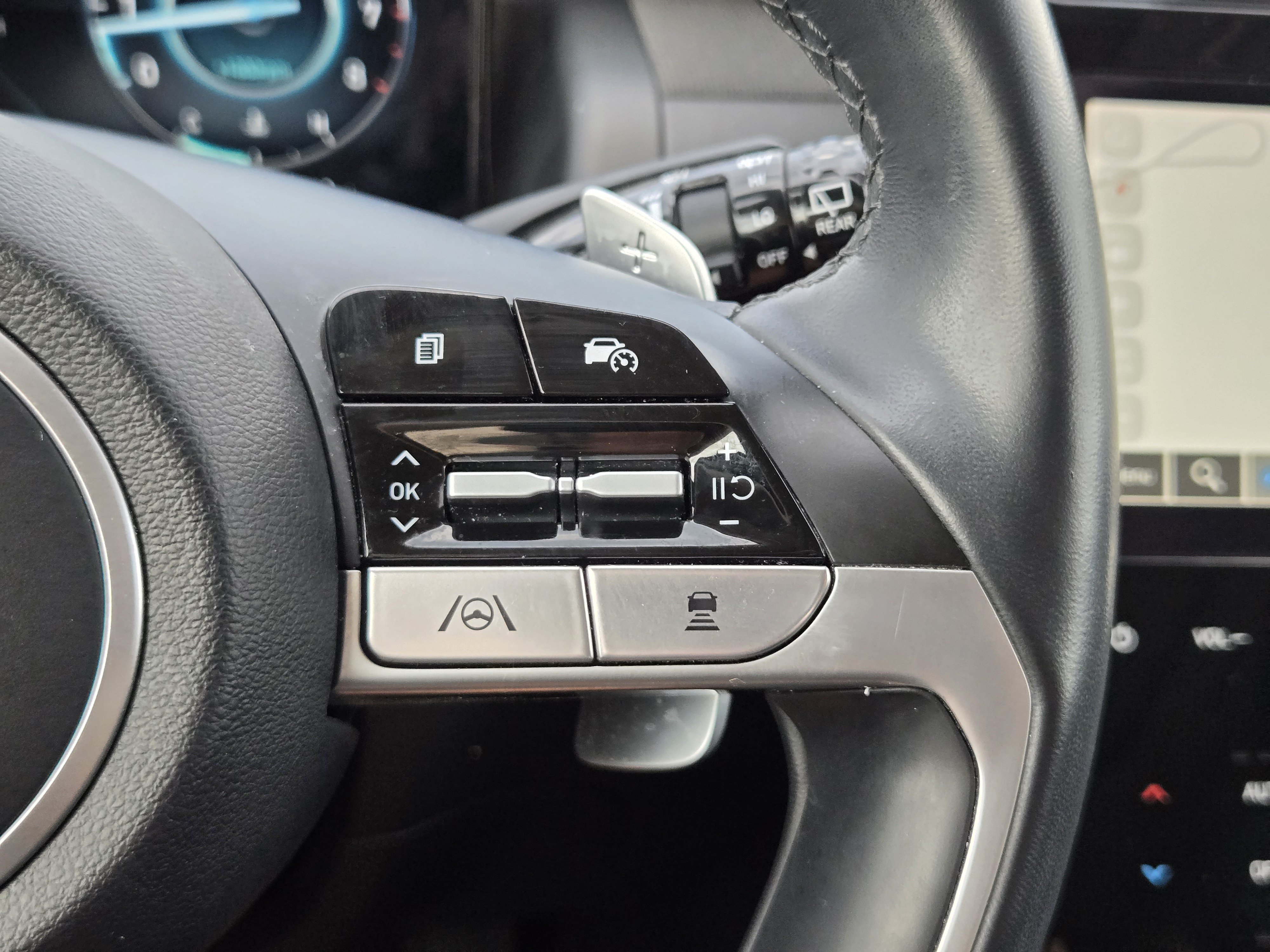 Used 2023 Hyundai Tucson Limited AWD/4WD image 29