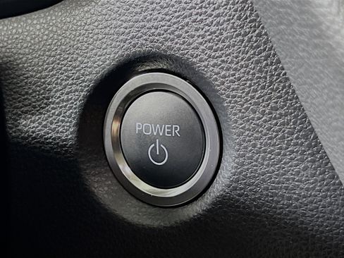 Used 2025 Toyota Corolla XLE image 23