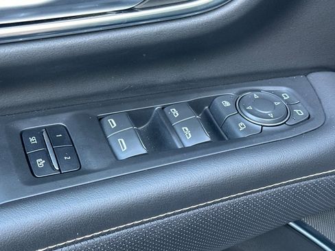 Used 2022 Chevrolet Tahoe Premier image 12