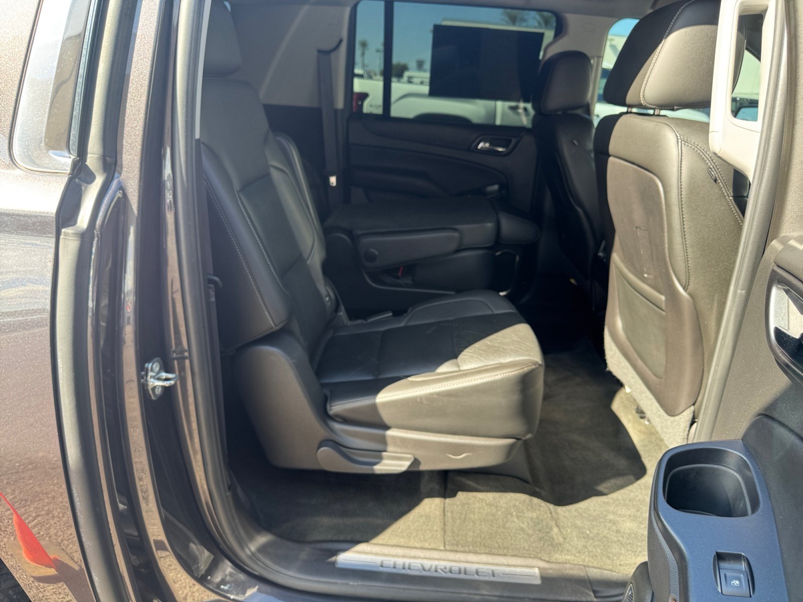 Used 2015 Chevrolet Suburban LTZ AWD/4WD image 30