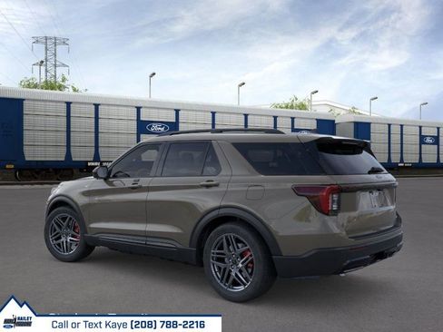 New 2026 Ford Explorer ST-Line w/ ST-Line Street Pack image 27