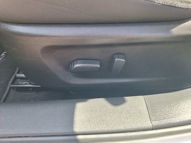 Used 2025 Nissan Altima 2.5 SV FWD image 47