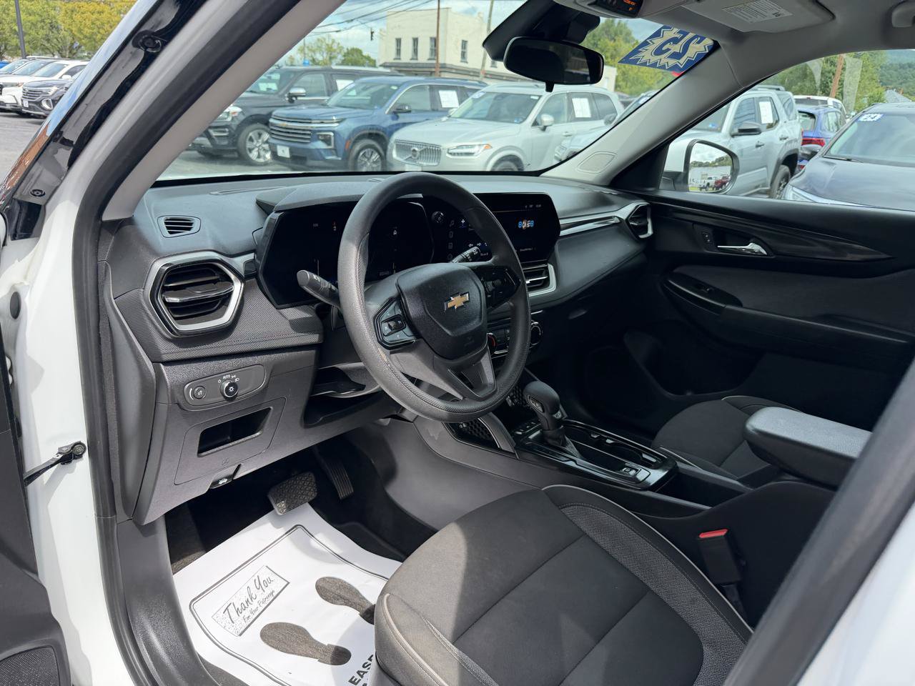 Used 2025 Chevrolet TrailBlazer LT AWD/4WD image 20