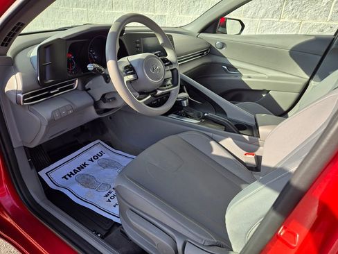 Used 2023 Hyundai Elantra SEL w/ Cargo Package FWD image 13