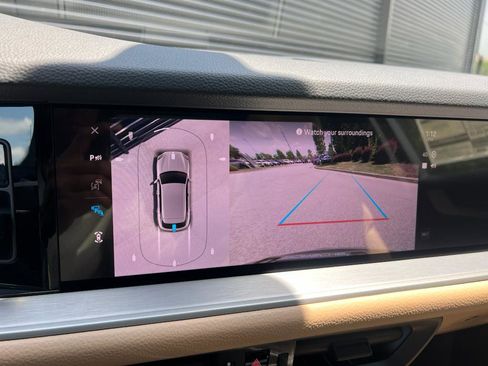 New 2025 Porsche Cayenne image 21