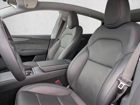 Used 2026 Tesla Model Y AWD image 11