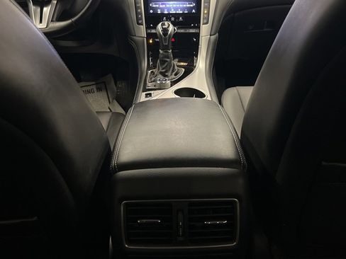 Used 2020 INFINITI Q50 Luxe w/ Essential Package (3.0T Luxe) image 32