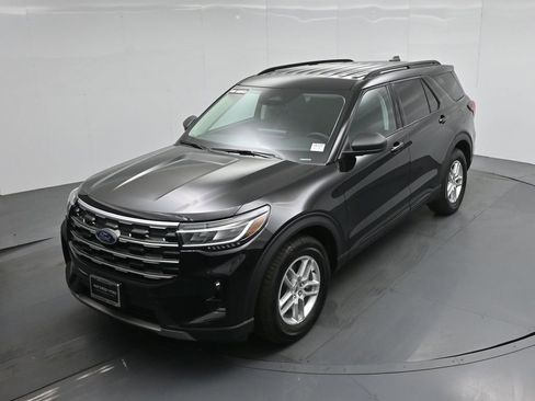 New 2026 Ford Explorer Active w/ Active Comfort Package image 36